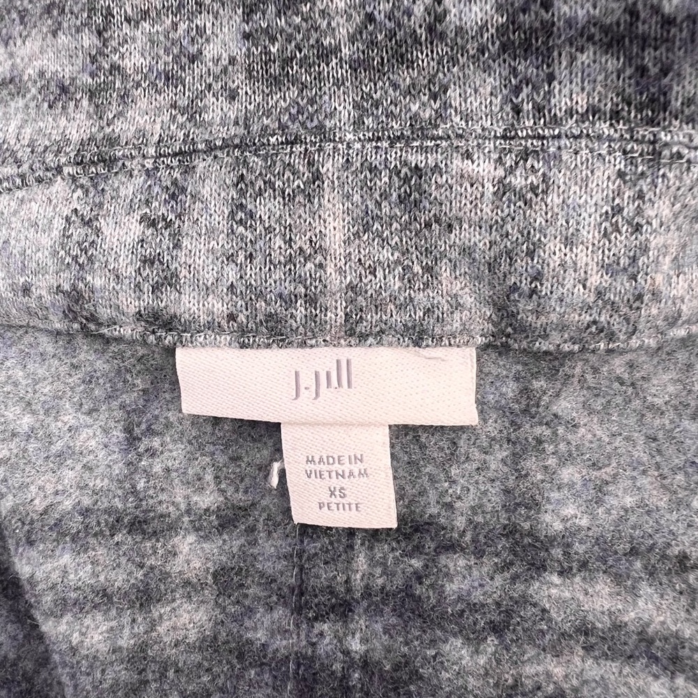 ❗️NWOT❗️  J. JILL Modern Heritage Print Shacket in Dusty Indigo - Picture 7 of 8